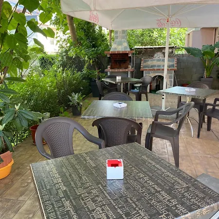 דירה Pretty House Sarafovo *