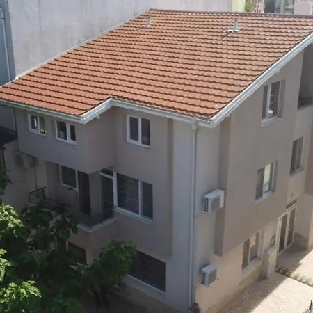 Apartament Pretty House Sarafovo *